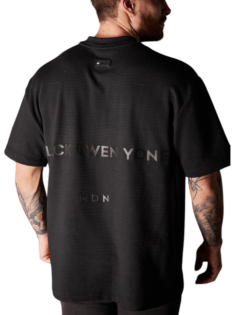 CAMISETA OVERSIZED NEGRO