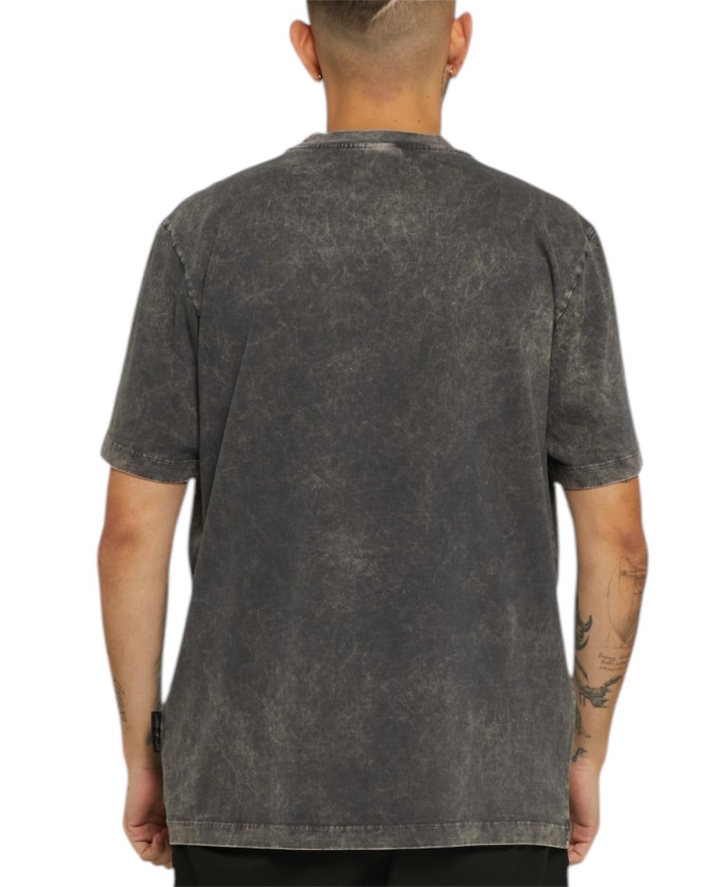 CAMISETA REGULAR NEGRO