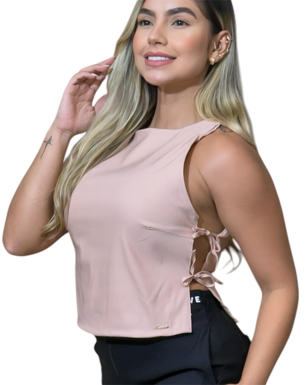 BLUSA ESCOTE COSTADOS