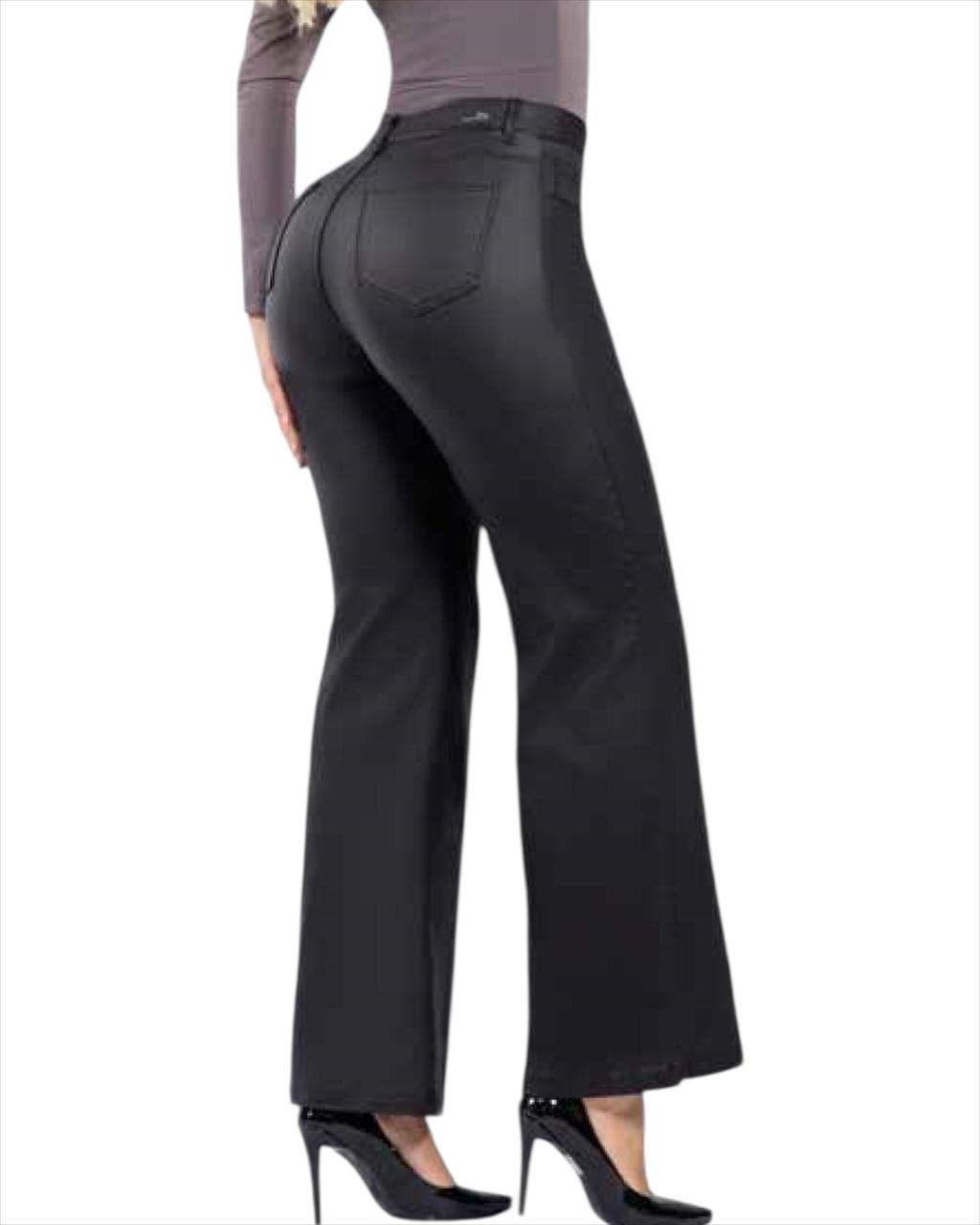 JEAN RECTO NEGRO CUERINA