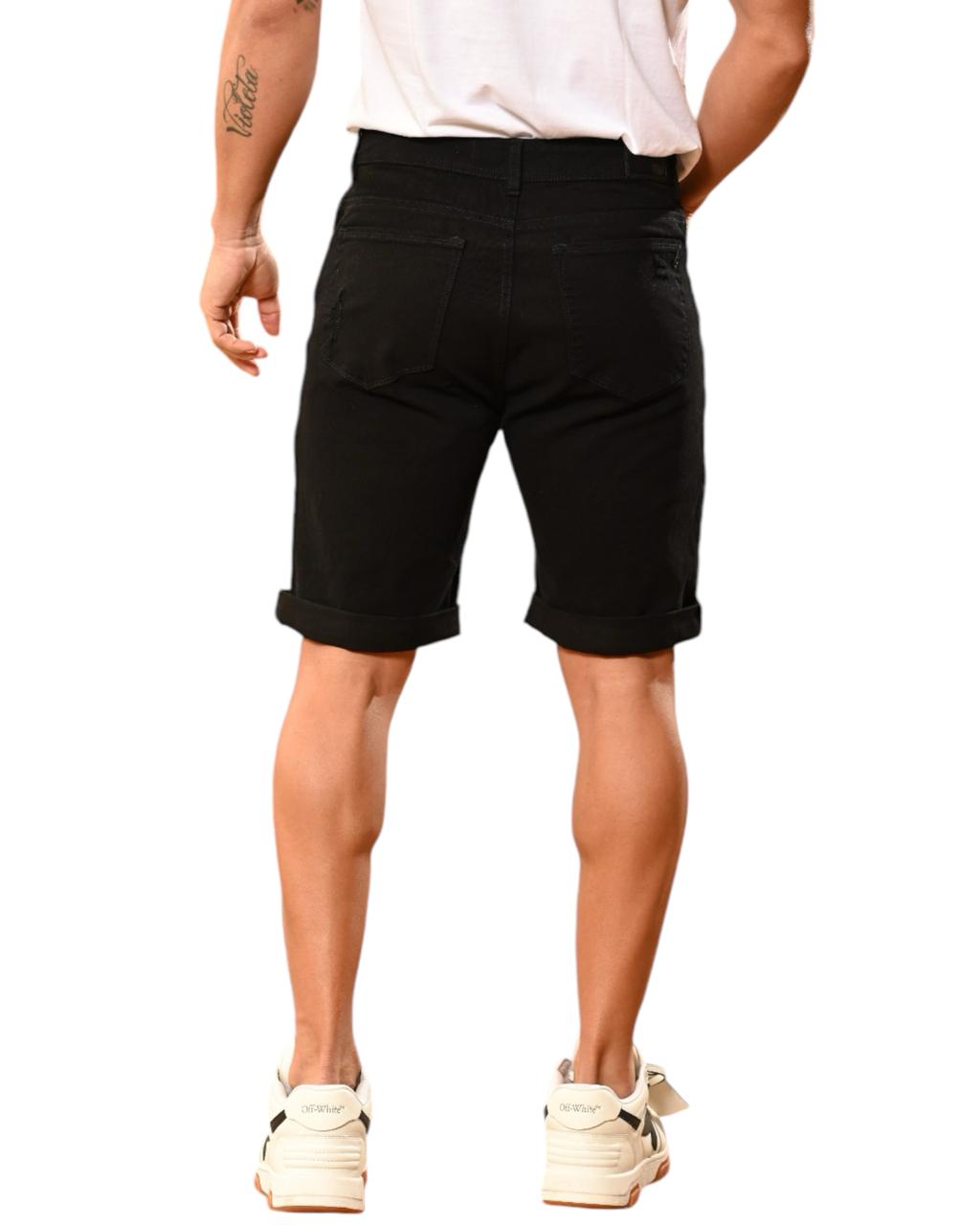 BERMUDA HOMBRE NEGRA
