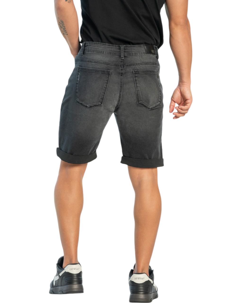 BERMUDA HOMBRE GRIS