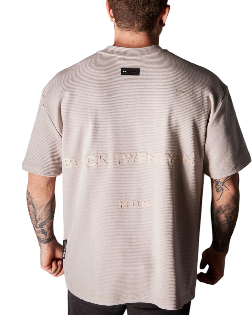 CAMISETA OVERSIZED CREMA