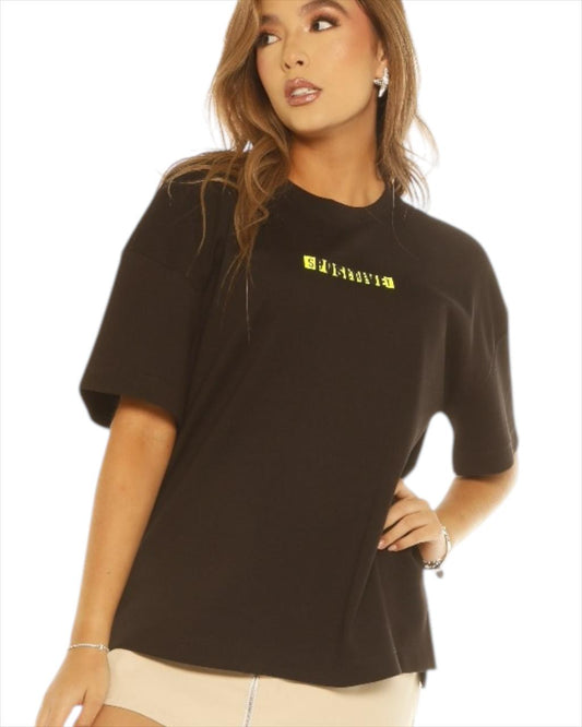 CAMISETA CATAR APLIQUE ESPALDA