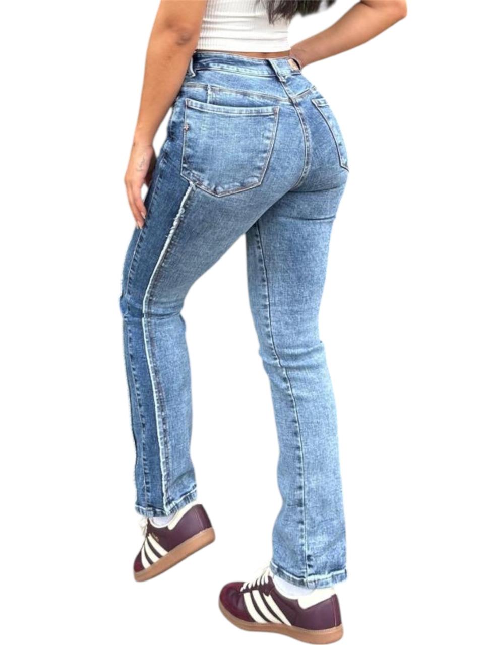 JEAN BOTA RECTA CORTE