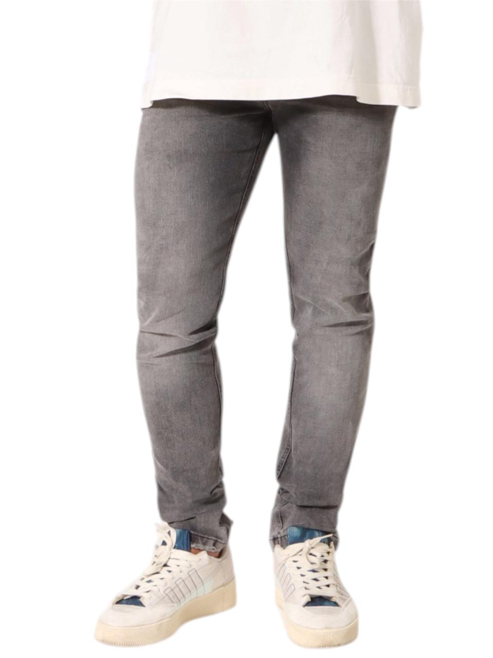 JEAN CLASICO GRIS